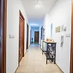 Atico Centrico Con Terrazas 蒙福特·德·莱蒙斯