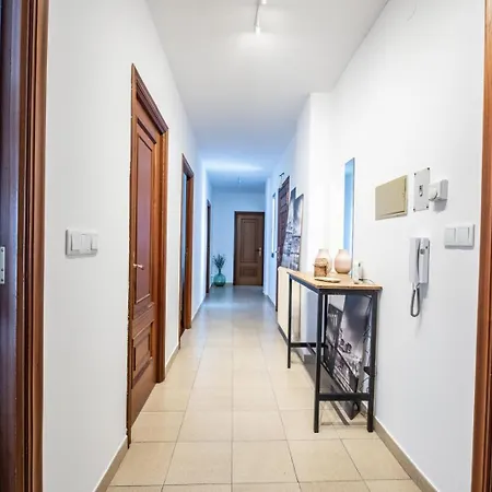 Atico Centrico Con Terrazas 蒙福特·德·莱蒙斯