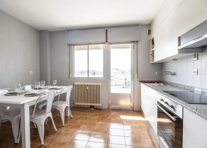 Atico Centrico Con Terrazas Διαμέρισμα *